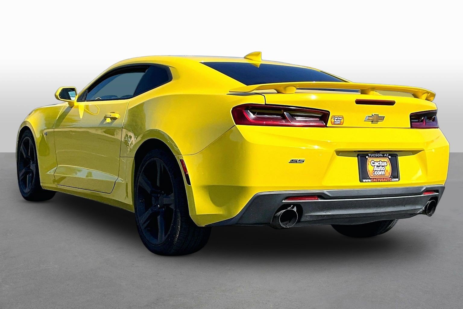 Used 2017 Chevrolet Camaro SS RWD image 11