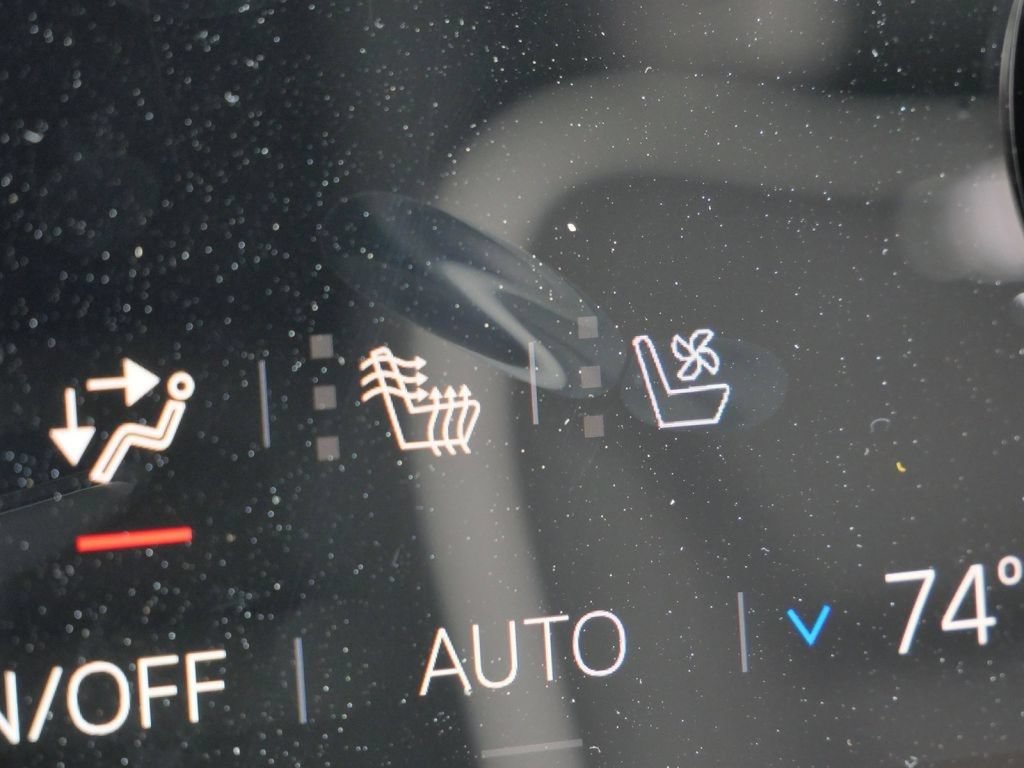 New 2026 GMC Yukon AT4 Ultimate AWD/4WD image 60