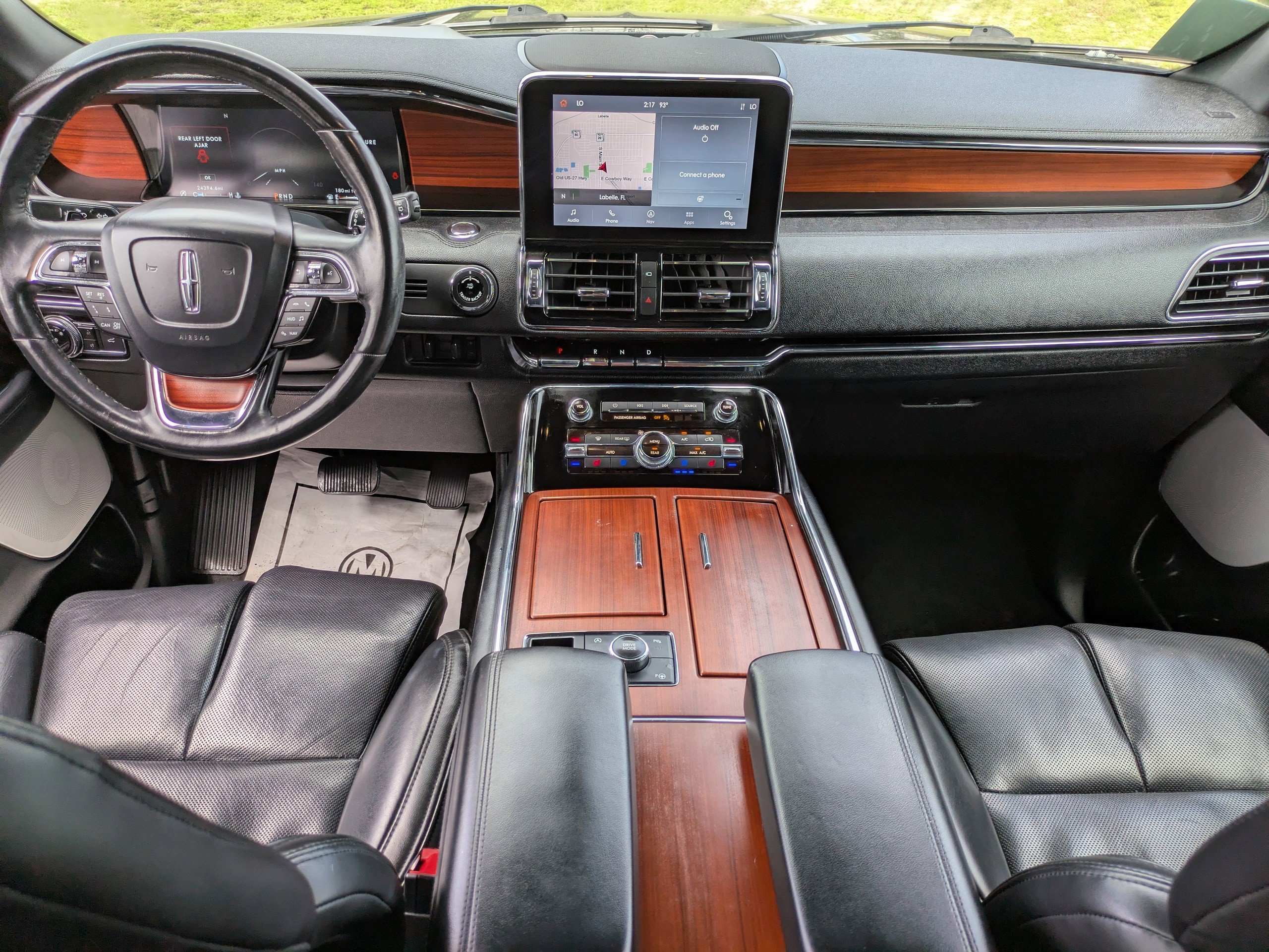 Used 2021 Lincoln Navigator Reserve w/ Luxury Package image 14