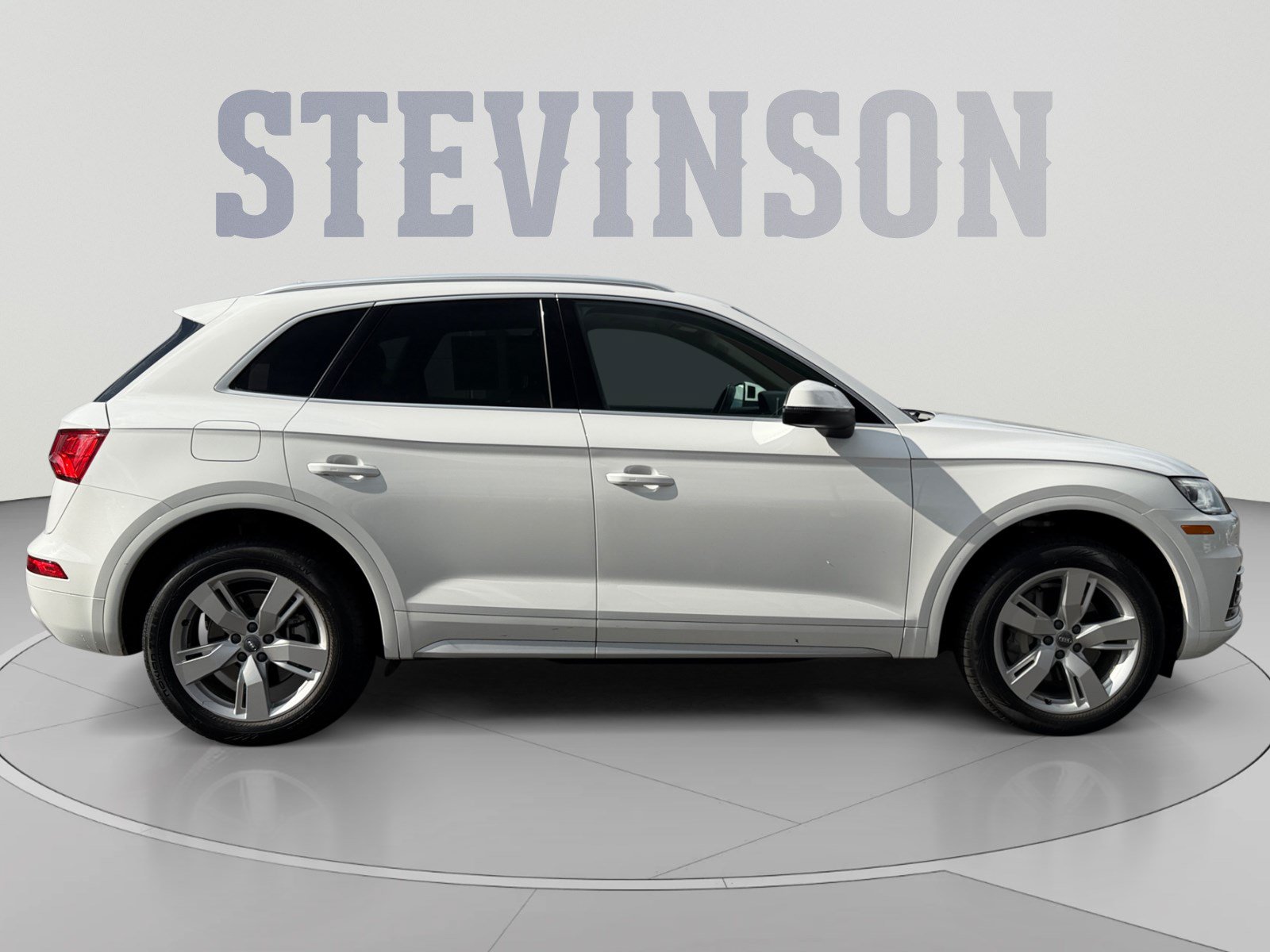 Used 2018 Audi Q5 2.0T Premium Plus w/ Premium Plus Package AWD/4WD image 6