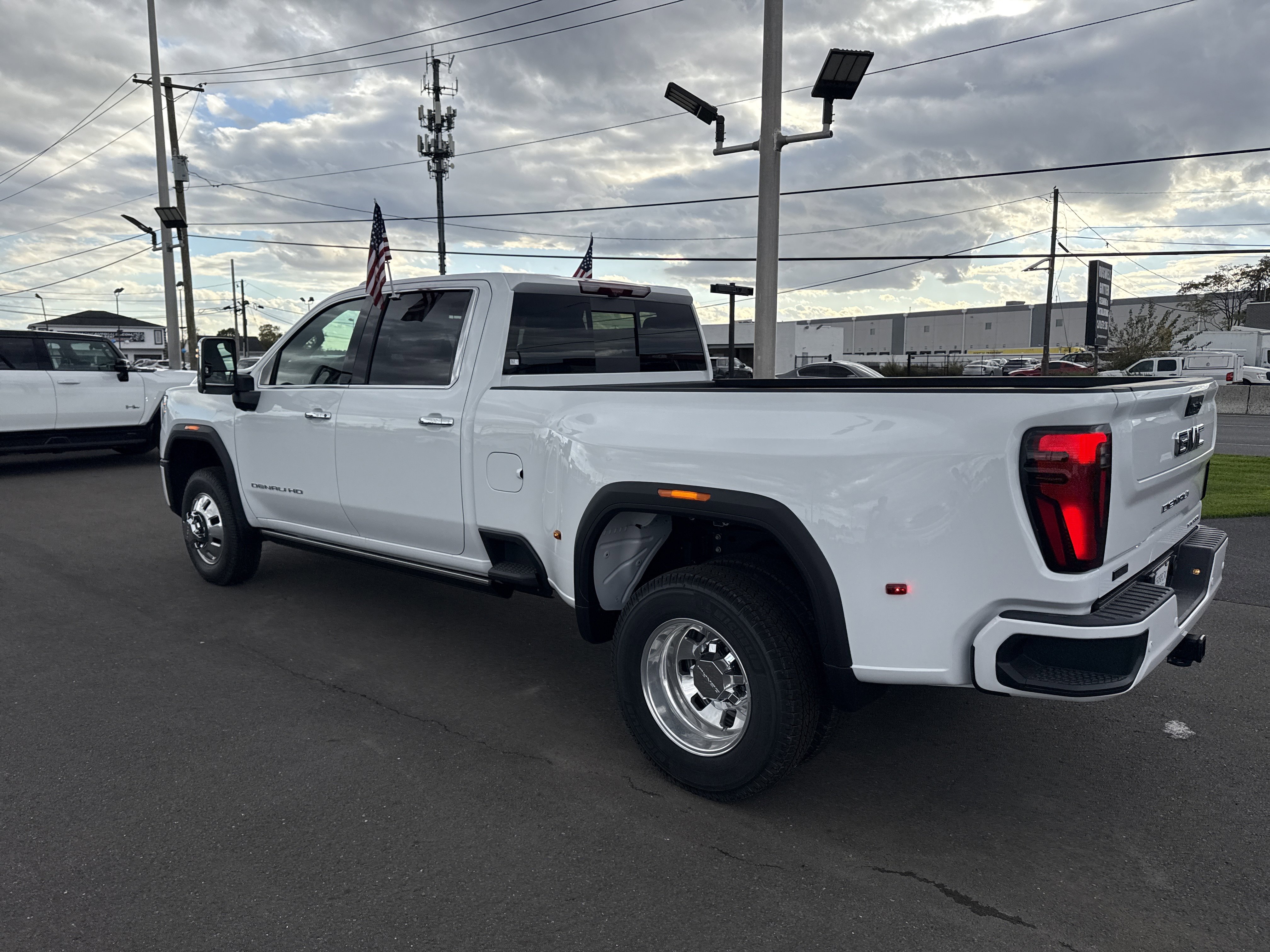 New 2026 GMC Sierra 3500 Denali Ultimate image 9