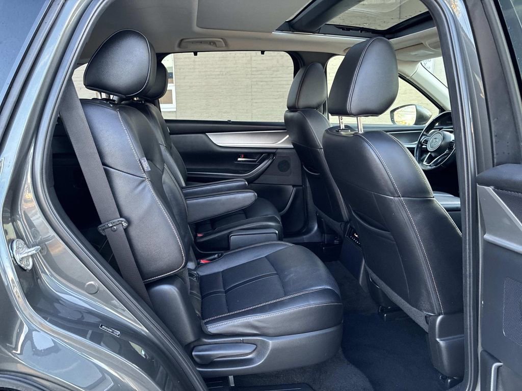 Used 2024 MAZDA CX-90 3.3 Turbo w/ Premium Package image 11