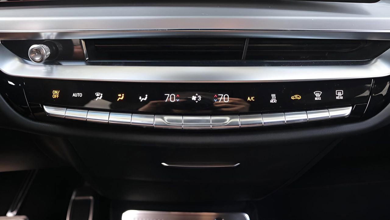 New 2026 Cadillac Lyriq V image 26