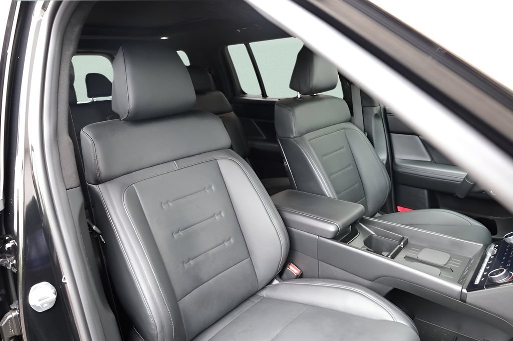 Used 2025 Hyundai Santa Fe Calligraphy AWD/4WD image 25