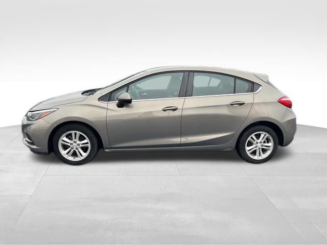 Used 2018 Chevrolet Cruze LT image 4