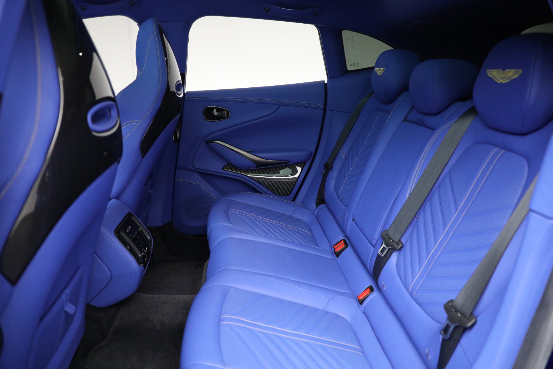 Used 2024 Aston Martin DBX 707 image 26