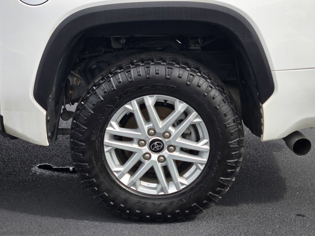 Used 2023 Toyota Tundra SR5 w/ SR5 Convenience Package AWD/4WD image 24