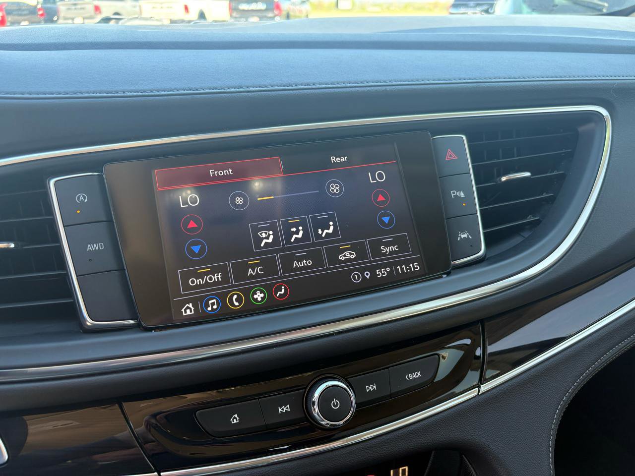 Used 2023 Buick Enclave Essence image 21