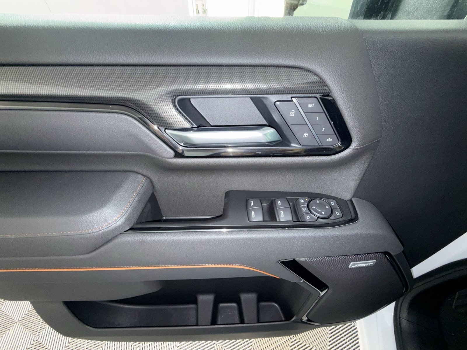 New 2026 GMC Sierra 2500 AT4 w/ Technology Package AWD/4WD image 15
