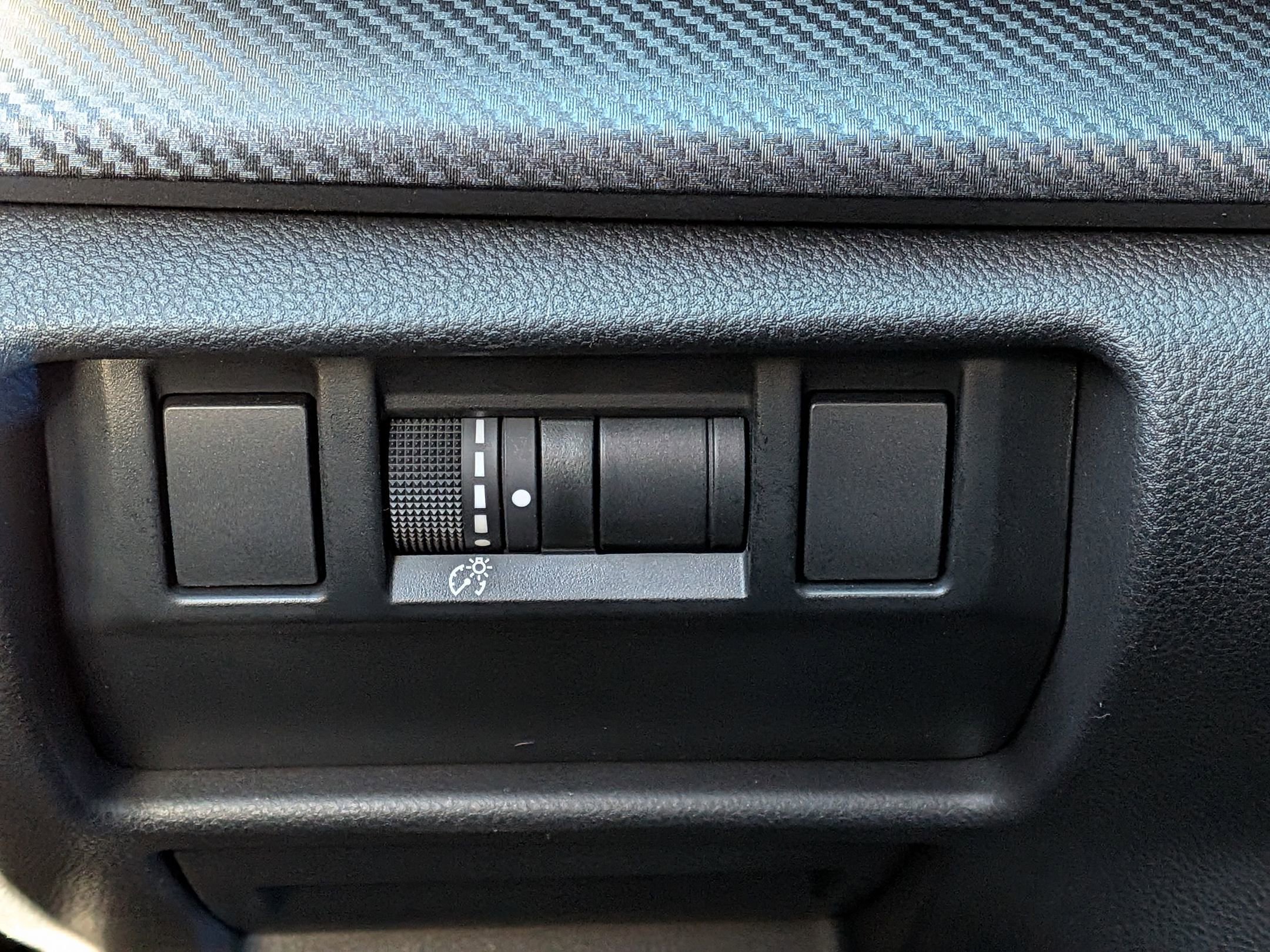 Certified 2025 Subaru Crosstrek 2.5i Limited w/ Crosstrek Mirror Package image 18