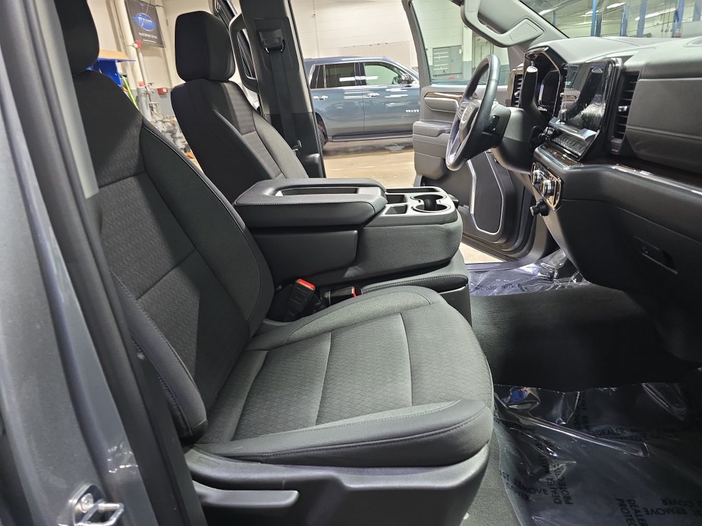 Used 2024 GMC Sierra 1500 SLE AWD/4WD image 11
