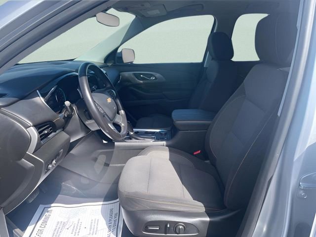 Used 2020 Chevrolet Traverse LT image 19