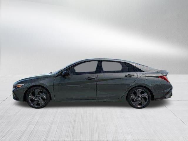 New 2026 Hyundai Elantra Sport FWD image 3