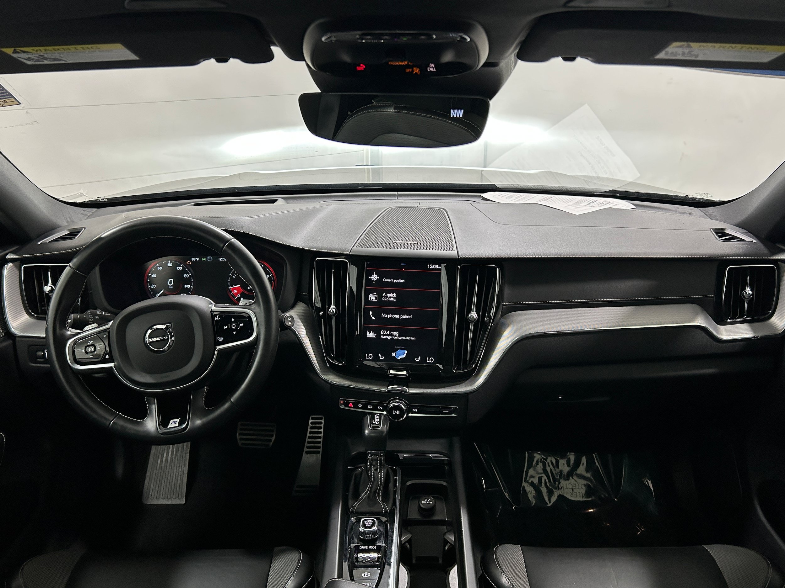 Used 2020 Volvo XC60 T6 R-Design w/ Protection Package Premier AWD/4WD image 14