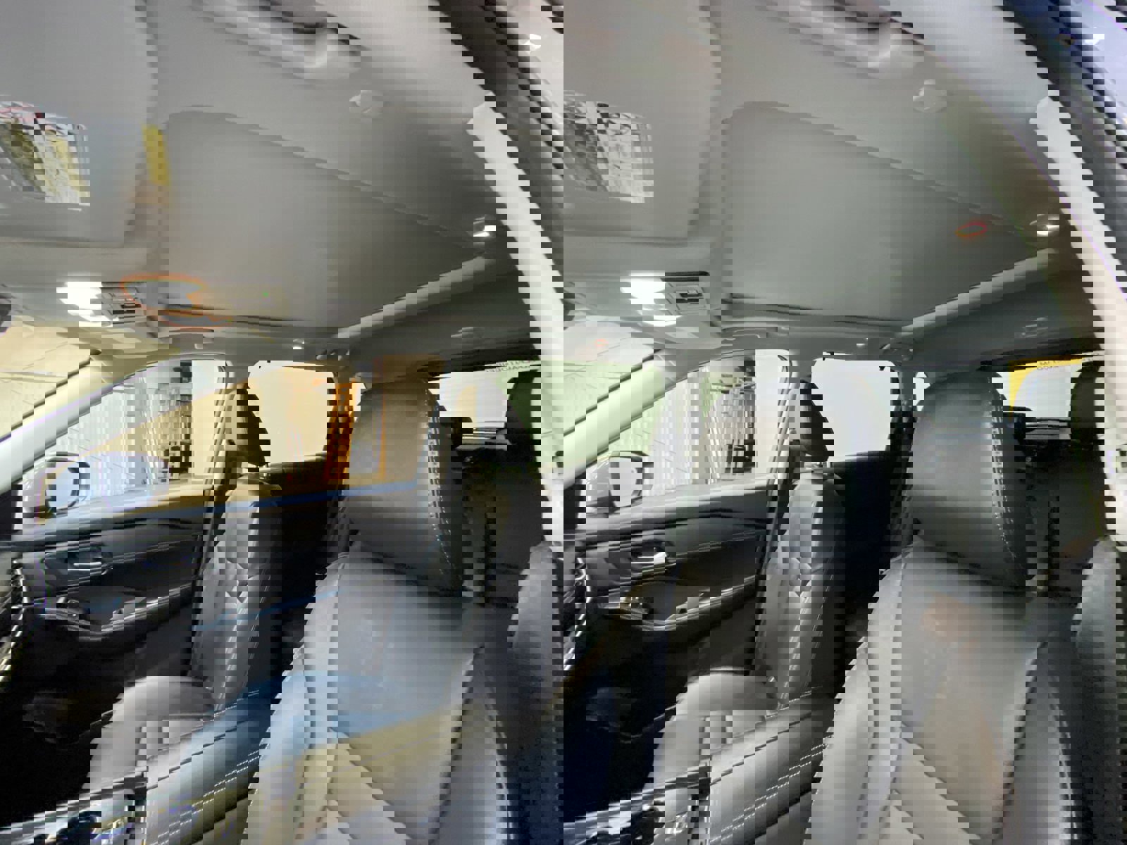 Used 2025 Nissan Rogue SL w/ Tech Package image 22