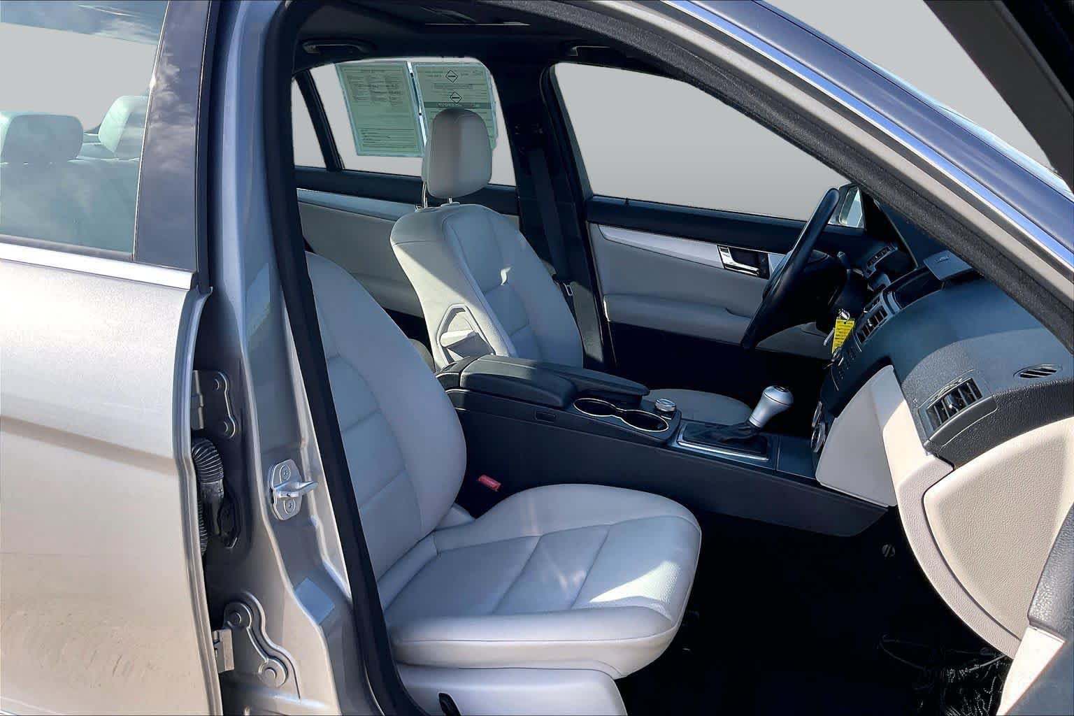 Used 2011 Mercedes-Benz C 300 Sedan image 8