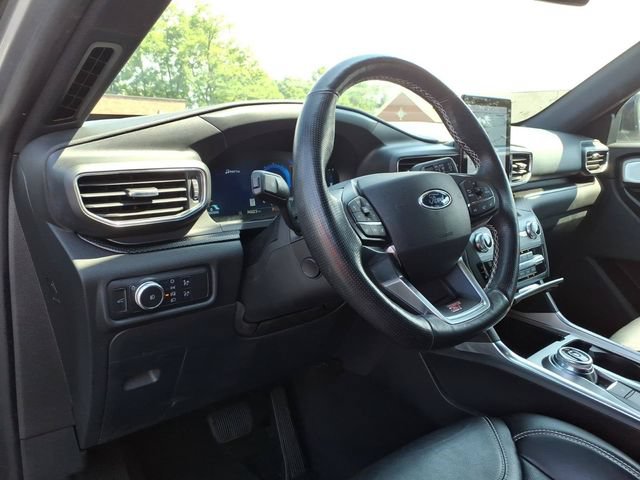 Used 2020 Ford Explorer ST w/ ST Street Pack AWD/4WD image 14