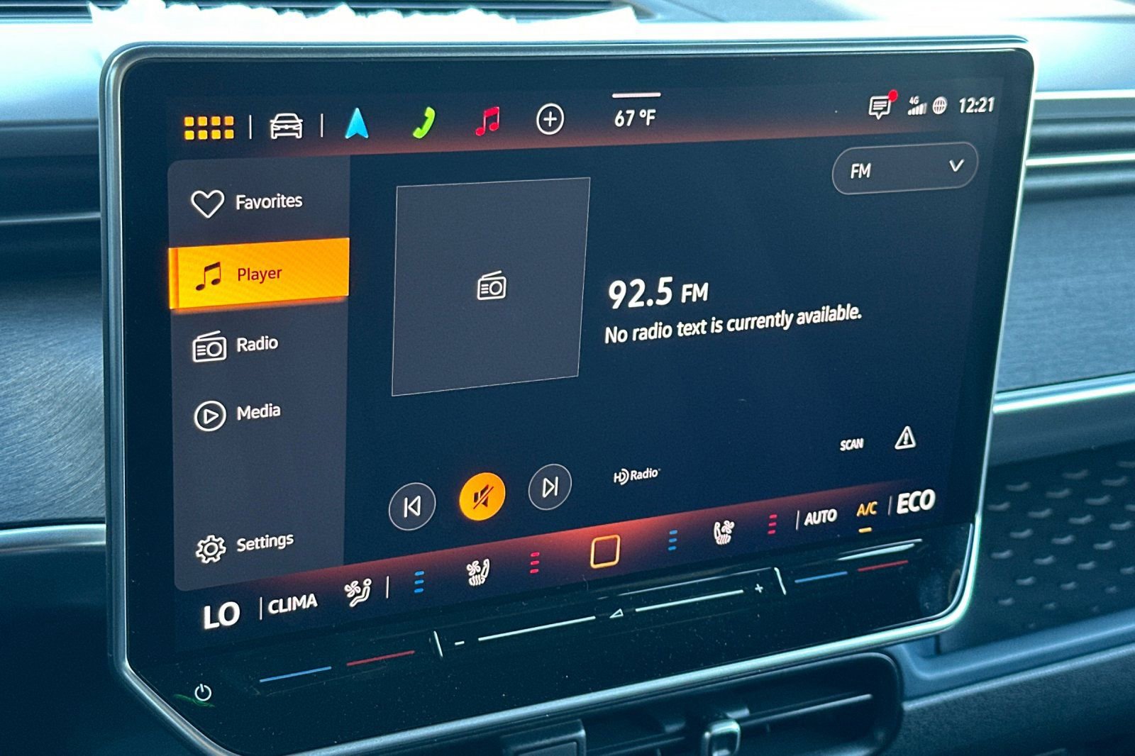 New 2025 Volkswagen ID. Buzz Pro S RWD image 18