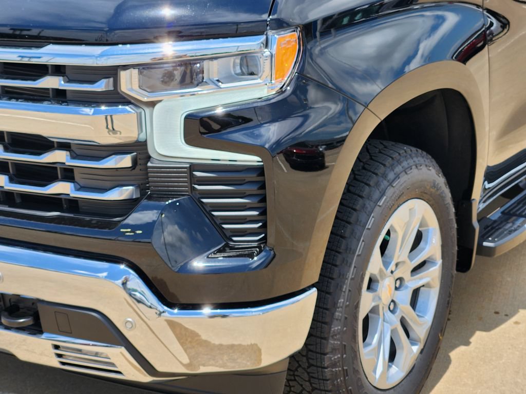 New 2026 Chevrolet Silverado 1500 LTZ AWD/4WD image 6