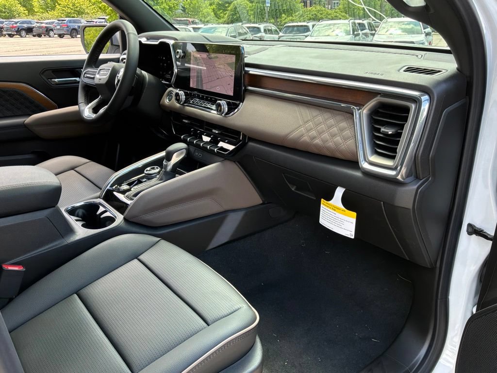 New 2026 GMC Canyon Denali AWD/4WD image 32