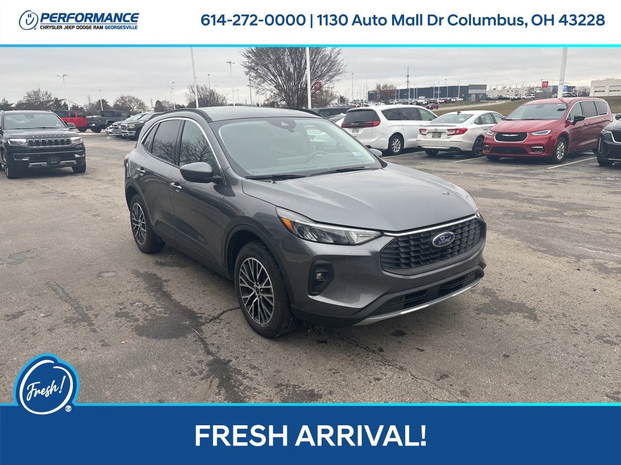 Used 2024 Ford Escape SE image 1