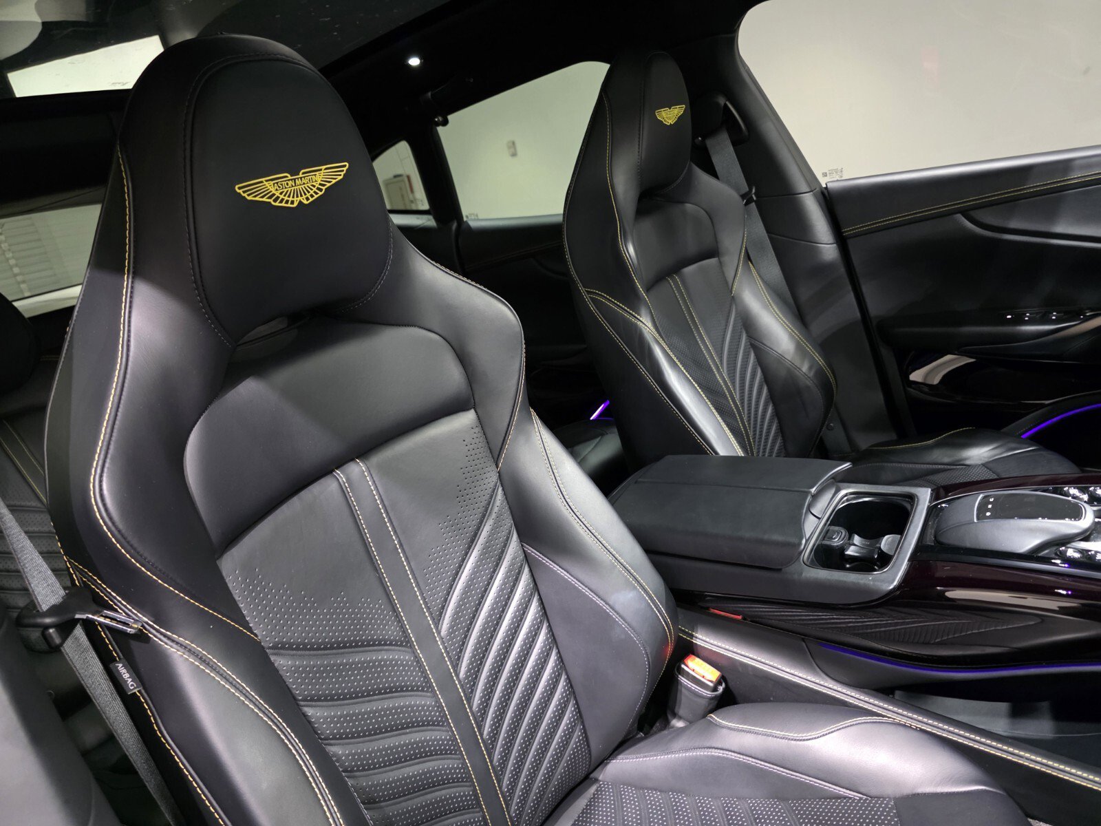 Used 2024 Aston Martin DBX 707 image 23