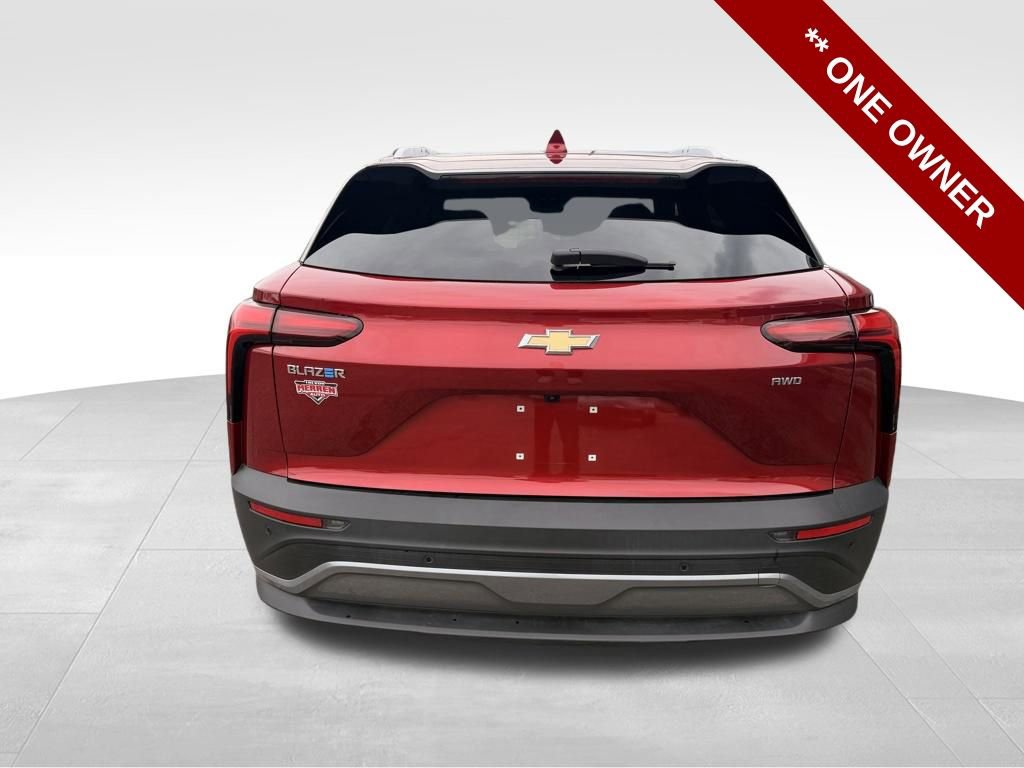Used 2024 Chevrolet Blazer EV LT AWD/4WD image 5