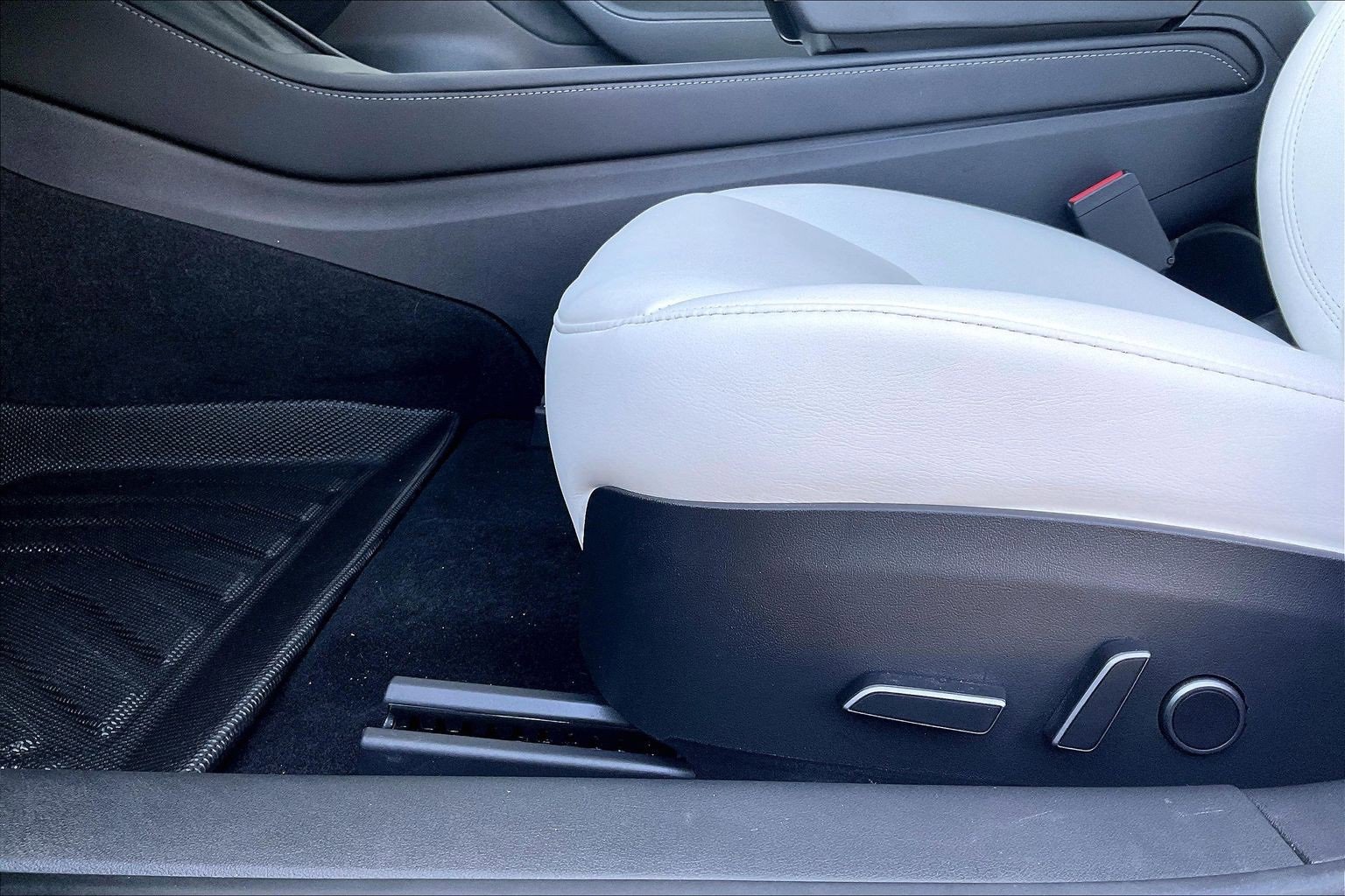 Used 2023 Tesla Model 3 Long Range image 15