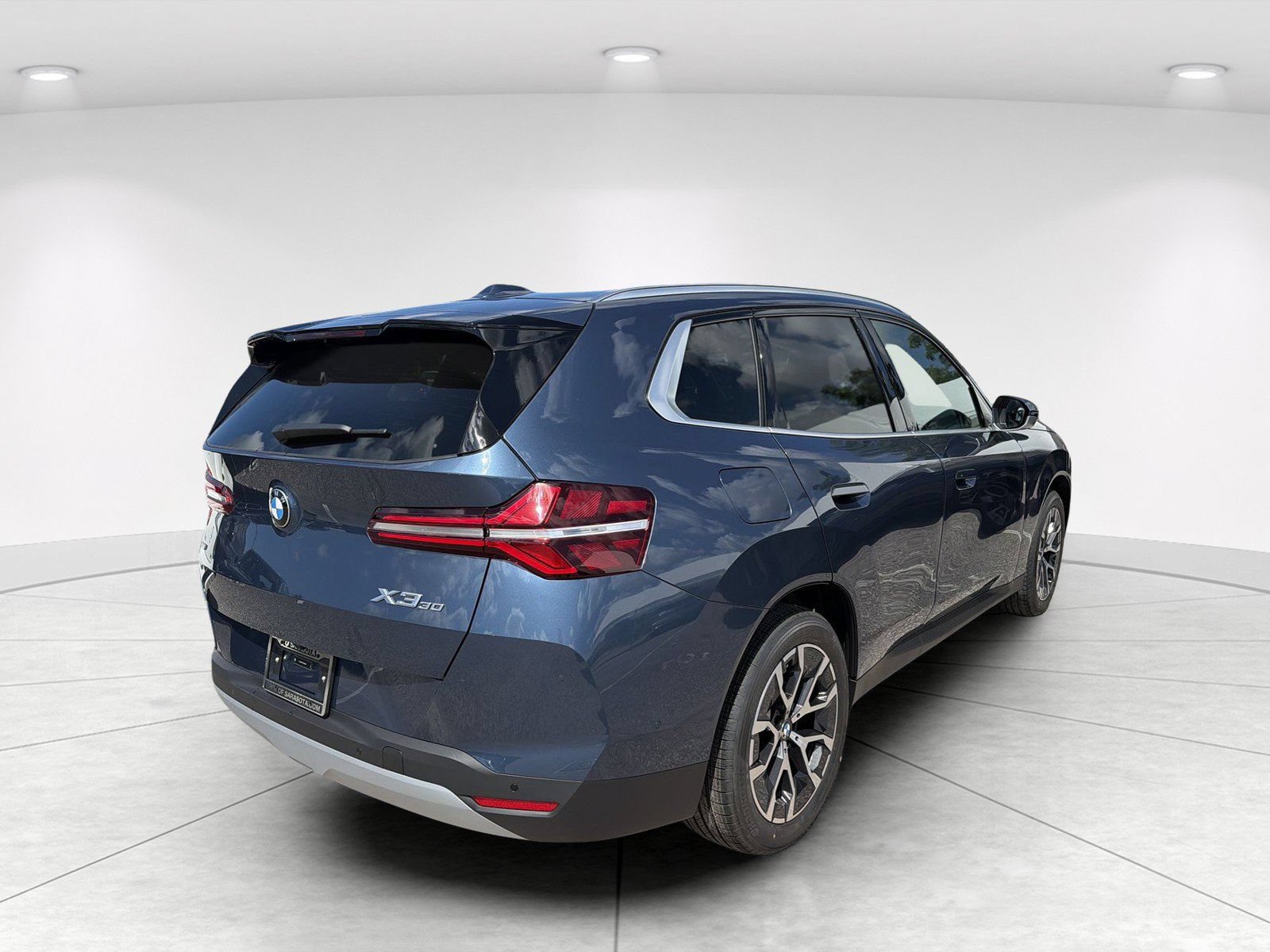 New 2026 BMW X3 xDrive30i w/ Premium Package AWD/4WD image 4