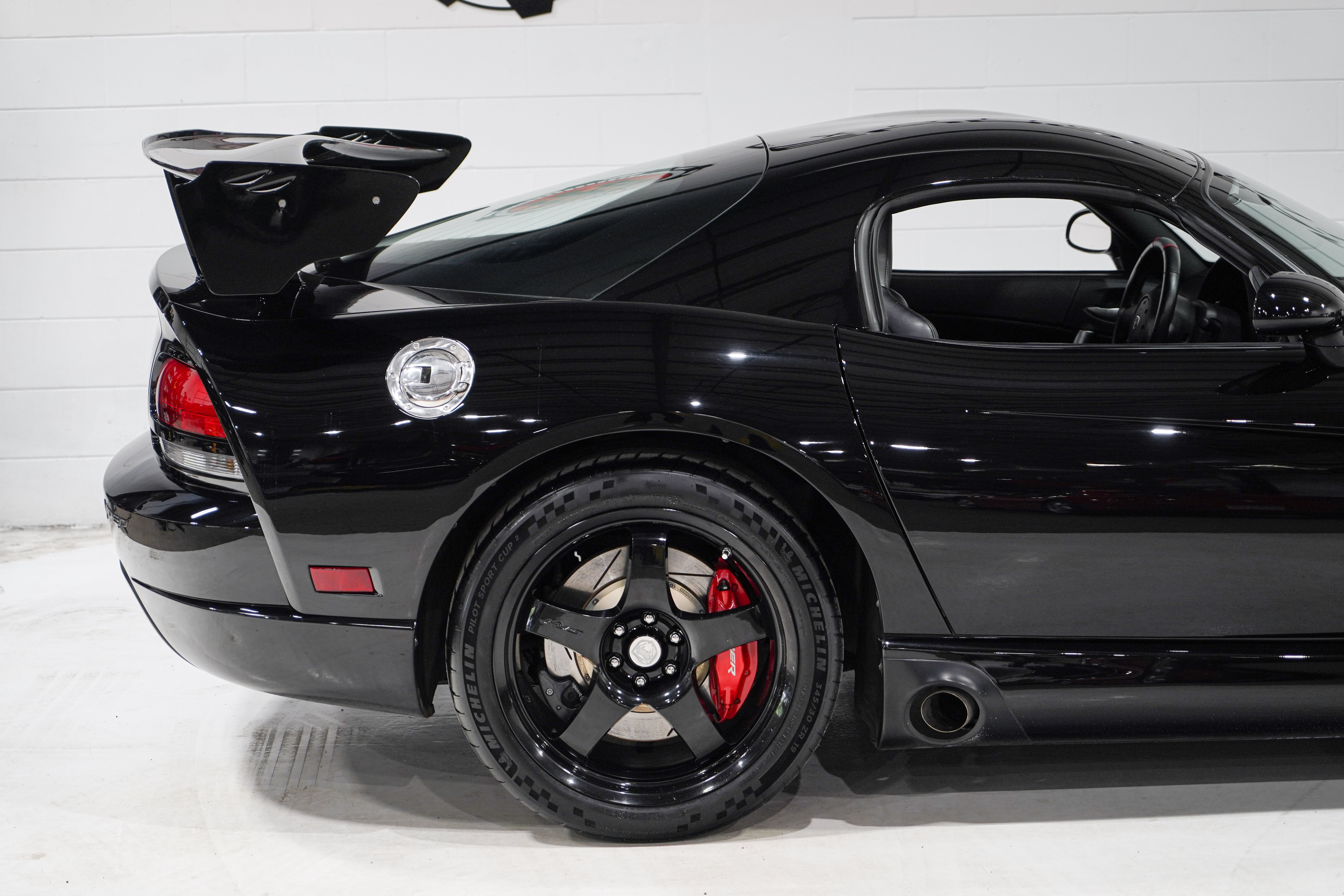 Used 2010 Dodge Viper ACR RWD image 20