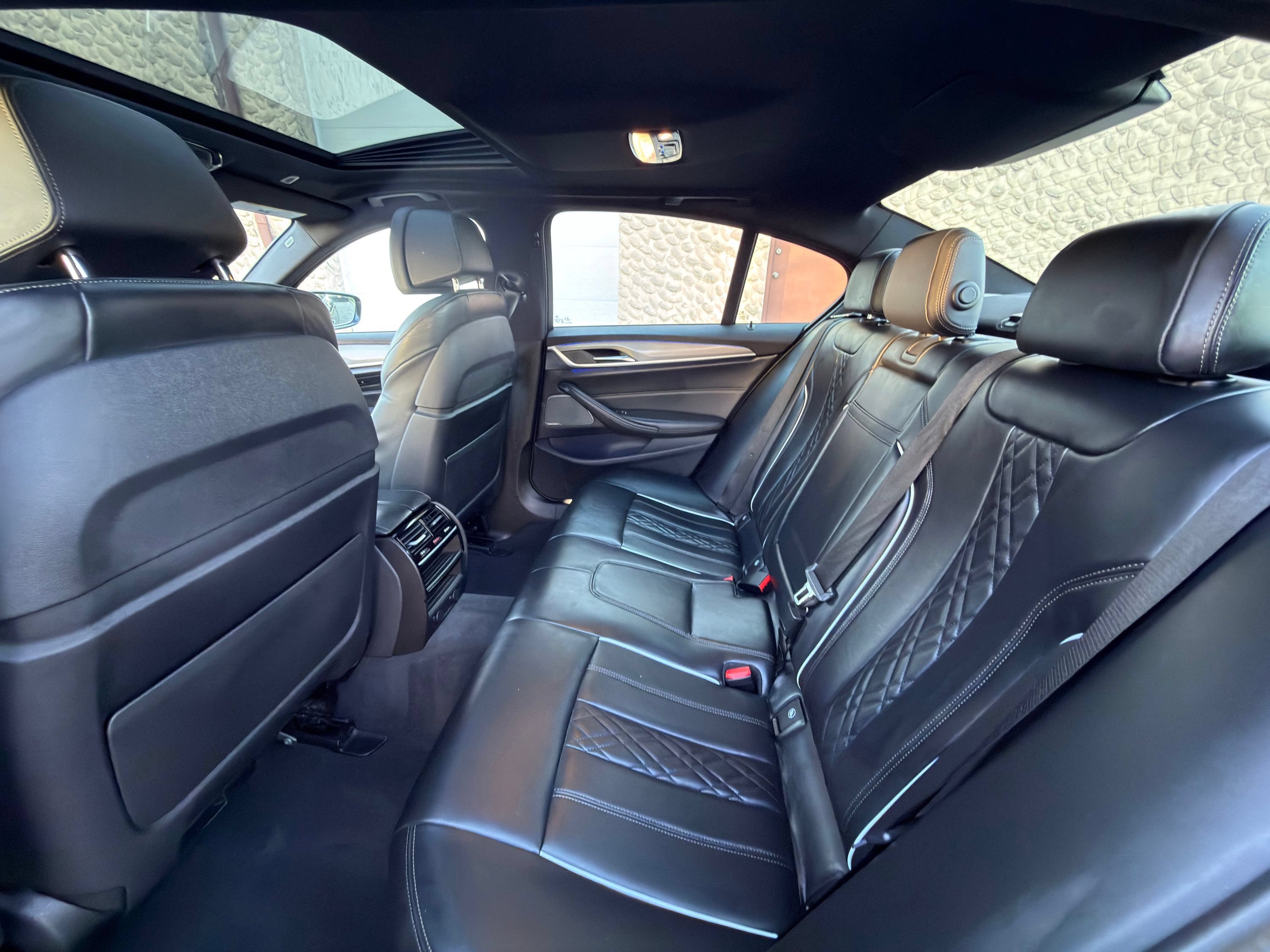 Used 2019 BMW M550i xDrive AWD/4WD image 17