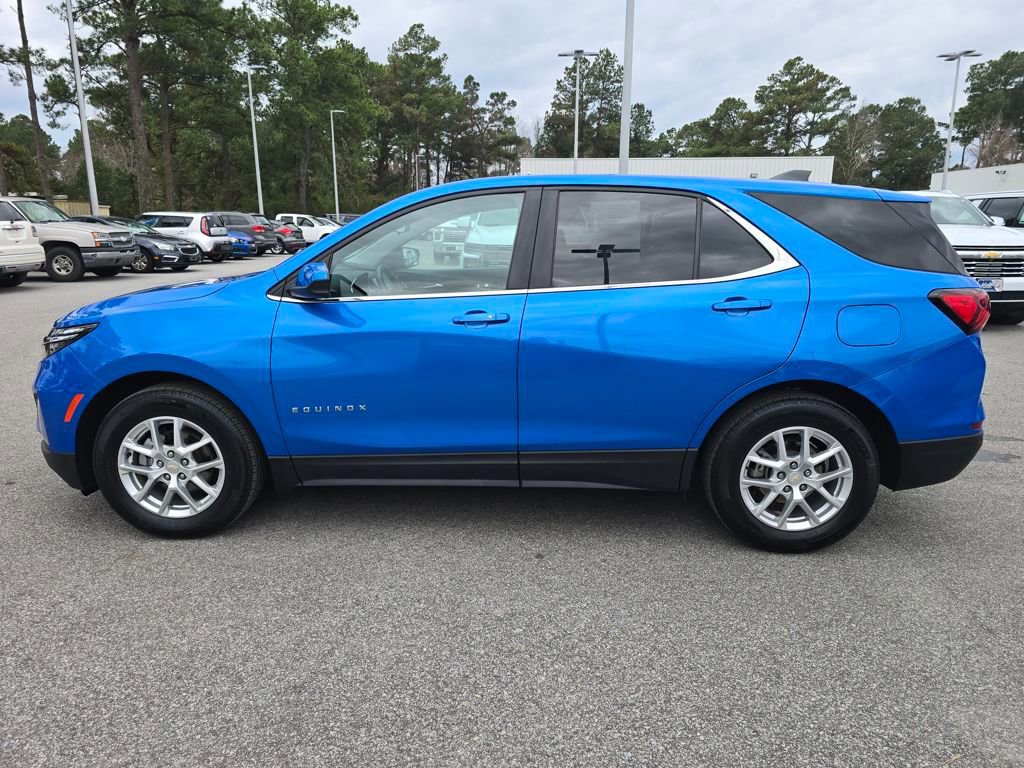 Used 2024 Chevrolet Equinox LT image 2