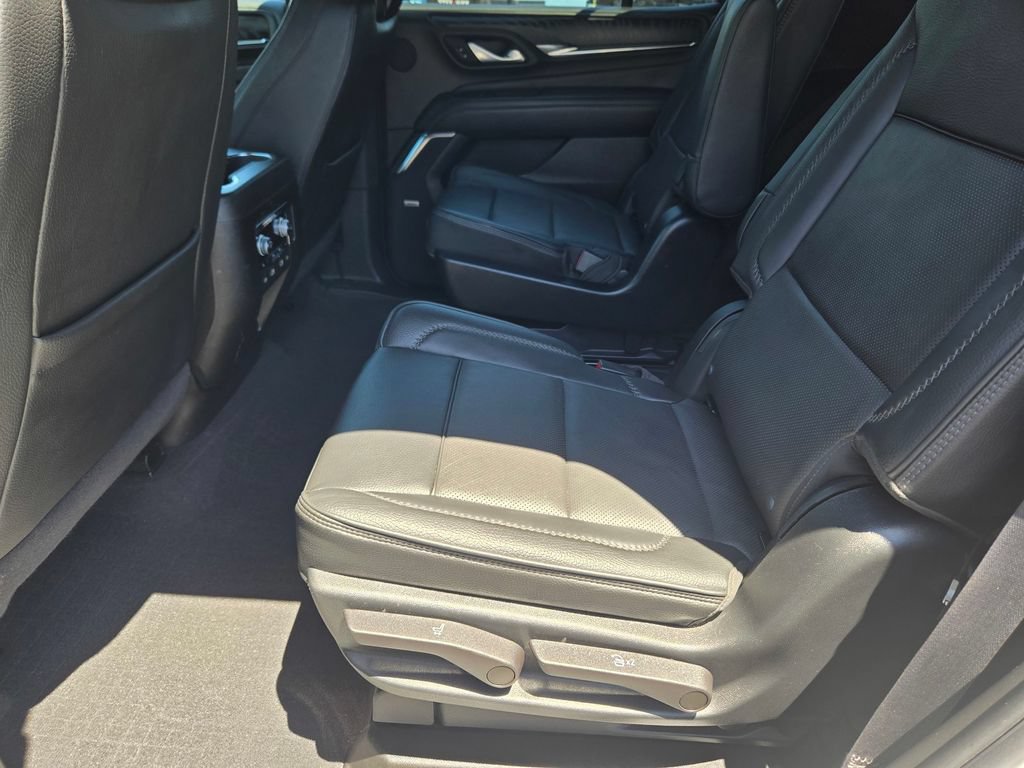 Used 2023 GMC Yukon Denali w/ LPO, Floor Liner Package AWD/4WD image 14