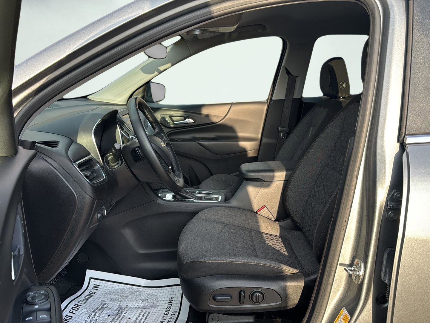 Used 2024 Chevrolet Equinox LT image 9