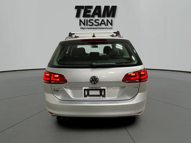 Used 2016 Volkswagen Golf S FWD image 5