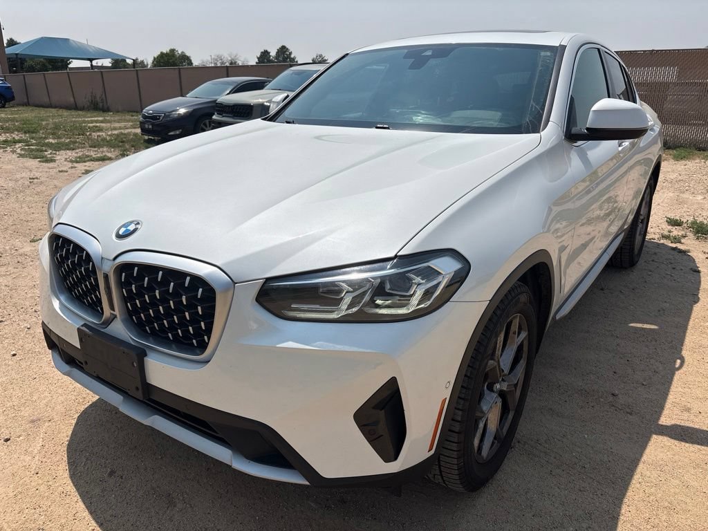 Used 2024 BMW X4 xDrive30i w/ Parking Assistance Package AWD/4WD image 1