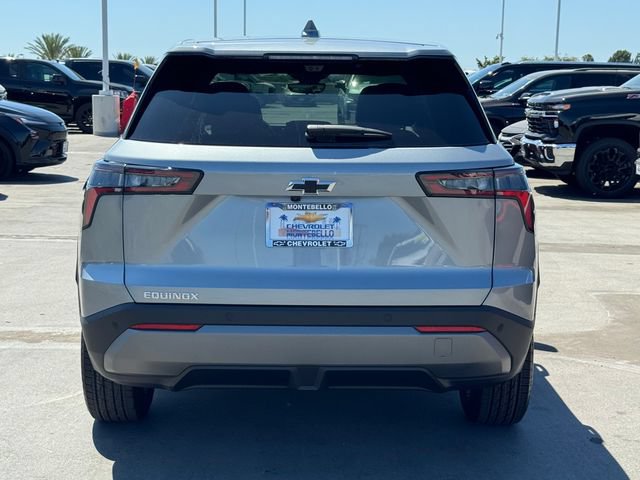 New 2027 Chevrolet Equinox LT w/ Convenience Package II FWD image 4