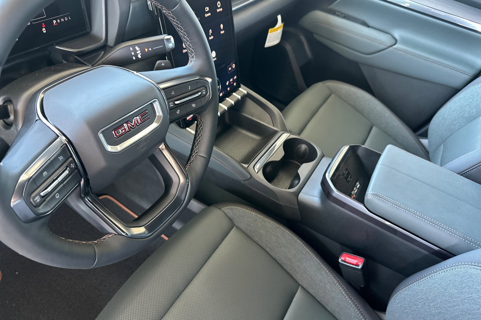 Used 2026 GMC Terrain AT4 image 11