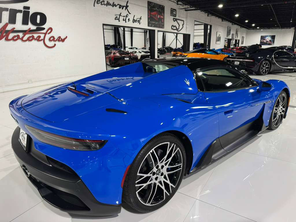 Used 2023 Maserati MC20 Spyder image 23