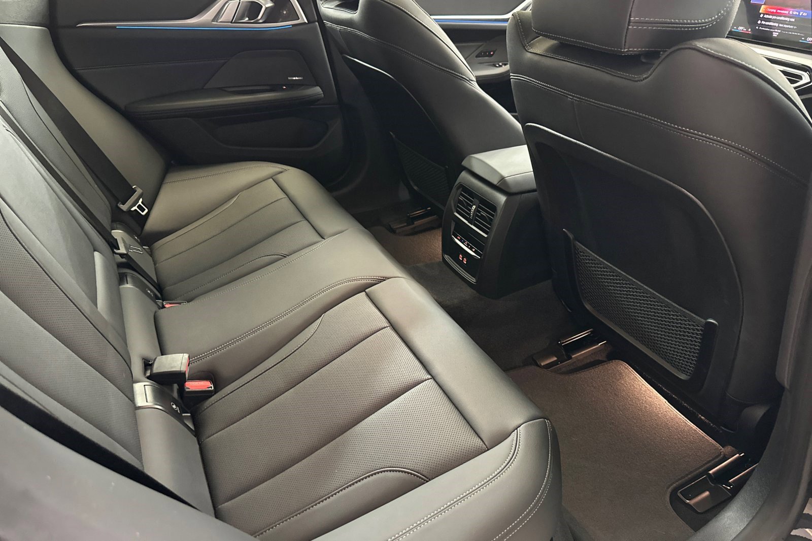 Certified 2023 BMW i4 eDrive40 w/ M Sport Package image 31