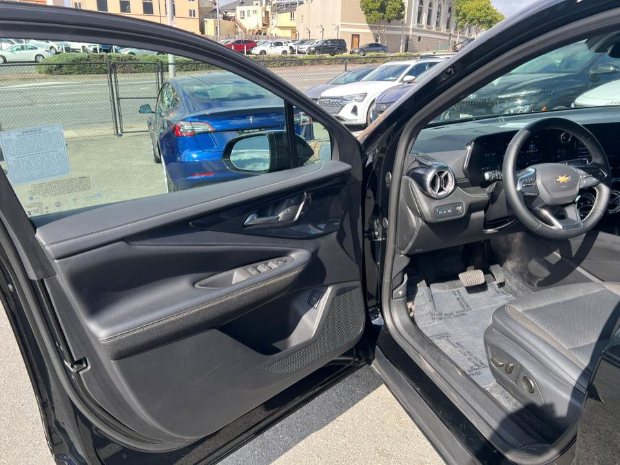 Used 2024 Chevrolet Blazer EV LT image 9