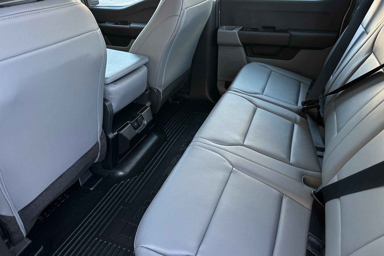 New 2026 Ford F250 XL w/ XL Chrome Package image 11