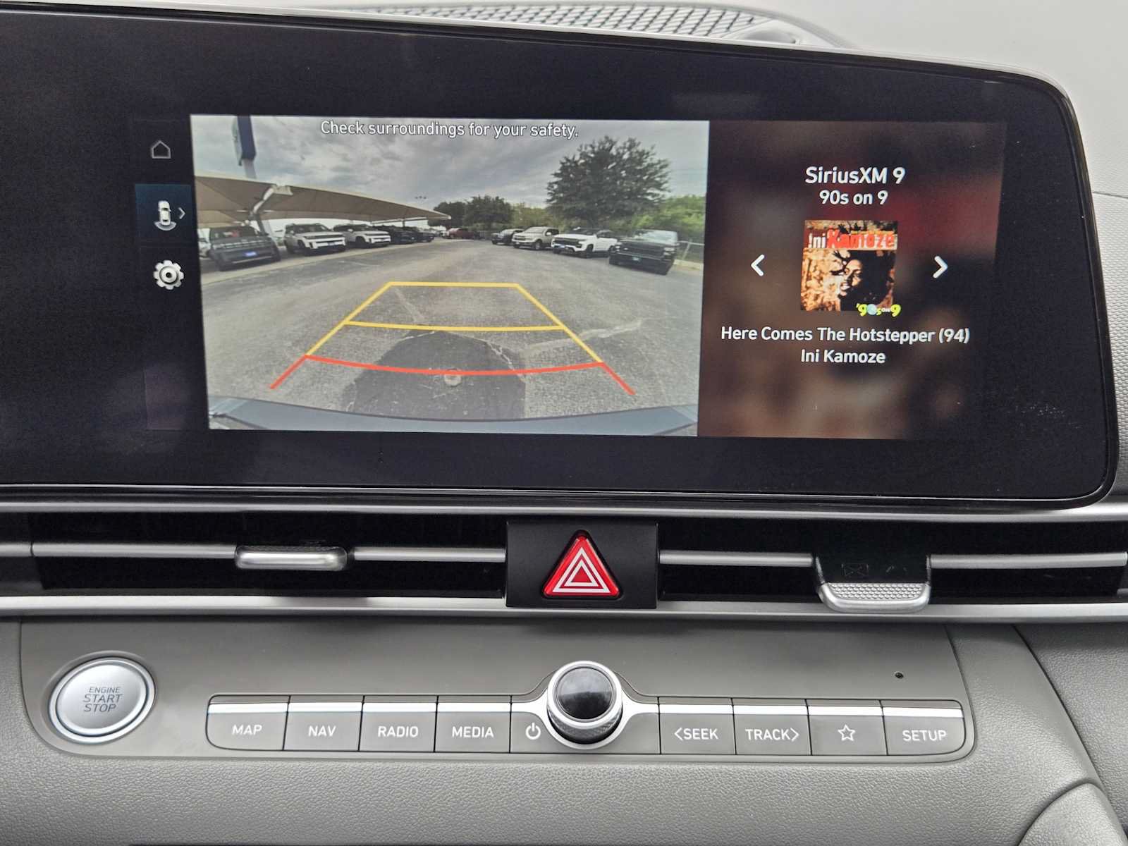 Used 2023 Hyundai Elantra SEL w/ Convenience Package FWD image 18