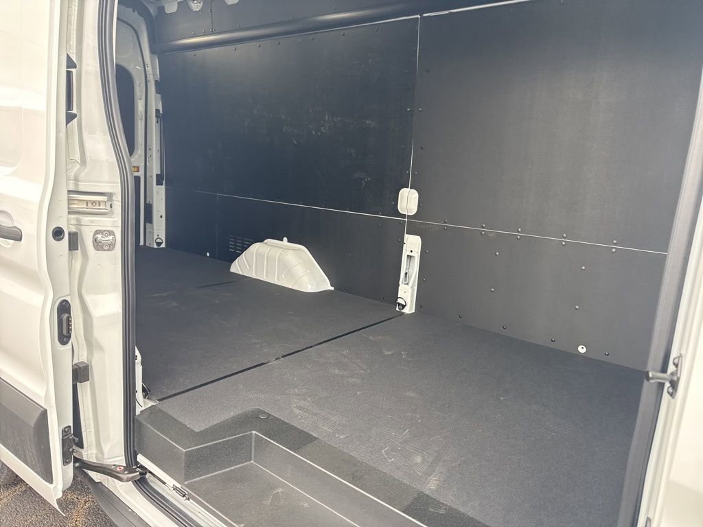 New 2026 Ford Transit 350 148 High Roof Extended image 17