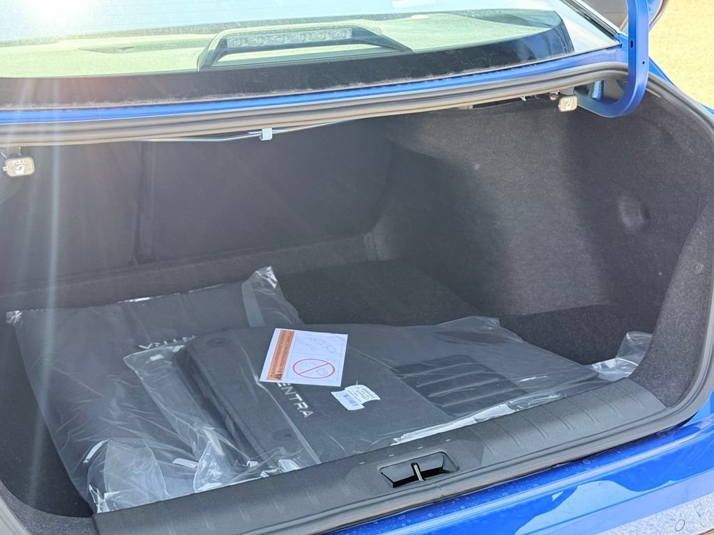 New 2026 Nissan Sentra SR w/ SR Premium Package FWD image 27