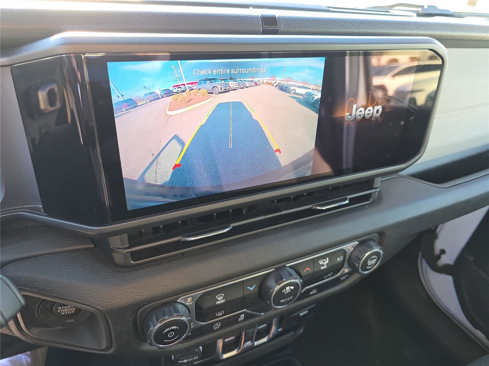 Used 2024 Jeep Wrangler Sport S image 30