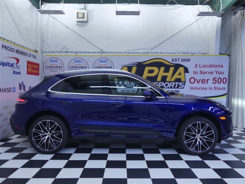 Used 2023 Porsche Macan AWD/4WD image 26