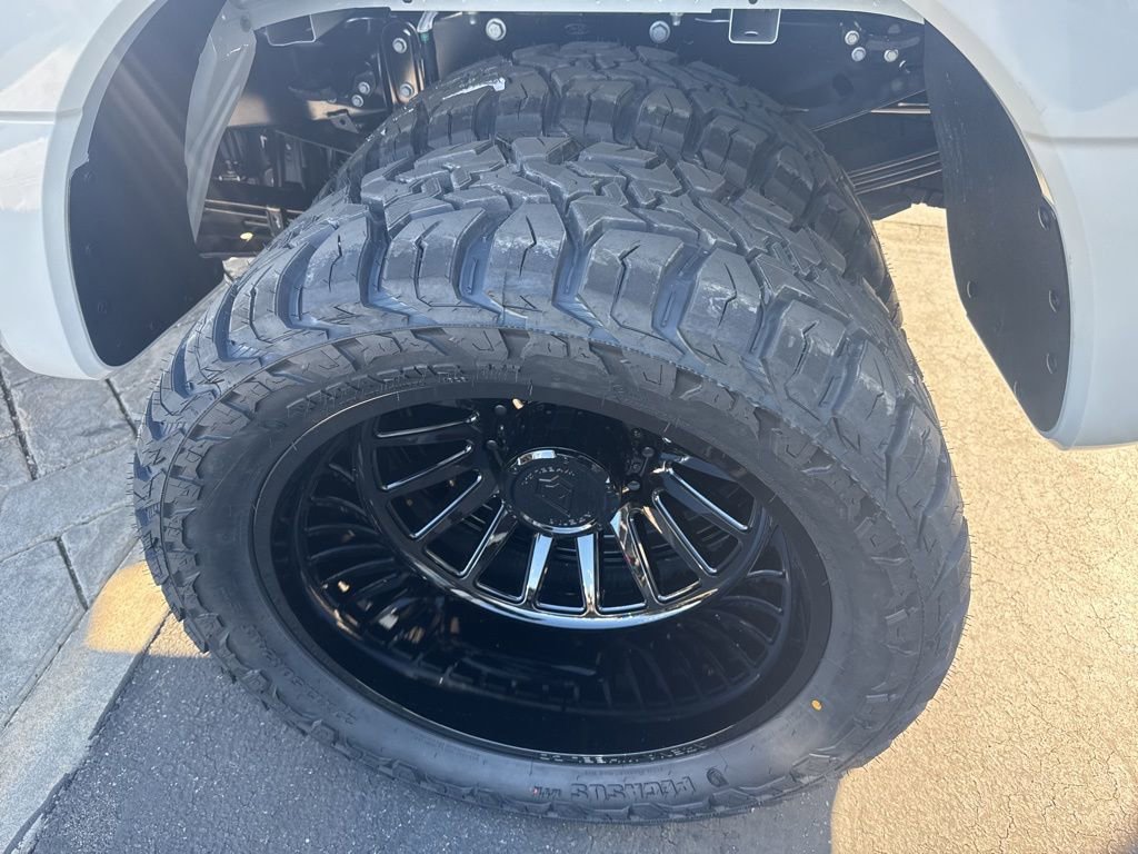 Used 2026 Ford F450 Platinum w/ FX4 Off-Road Package image 9