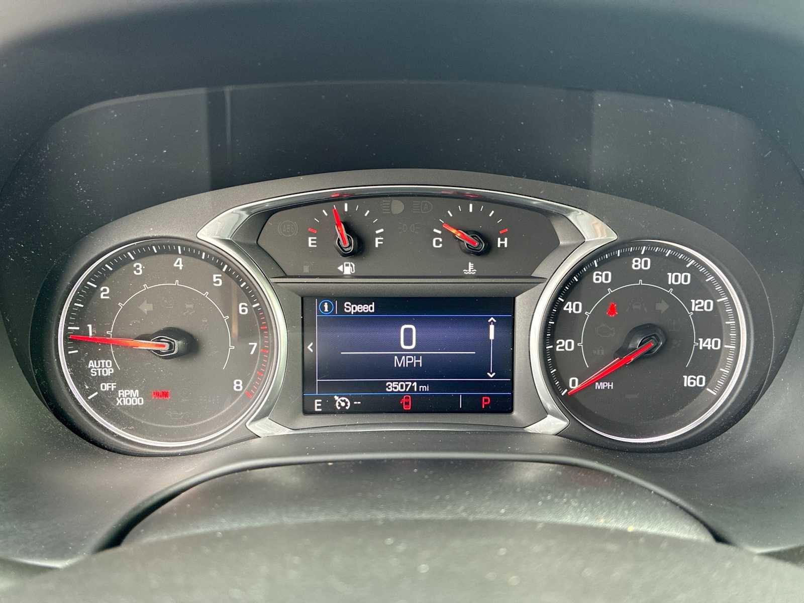 Certified 2022 GMC Acadia SLE w/ Driver Convenience Package image 11