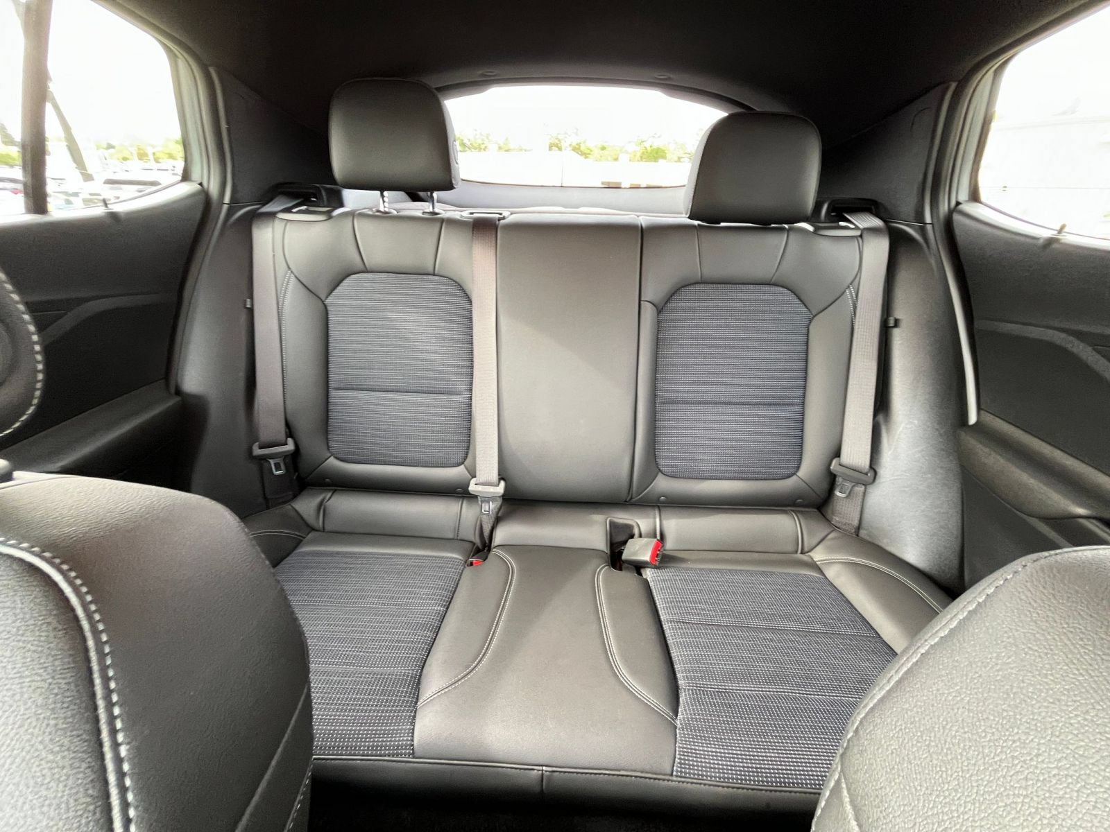 Used 2025 Buick Envista Sport Touring FWD image 37